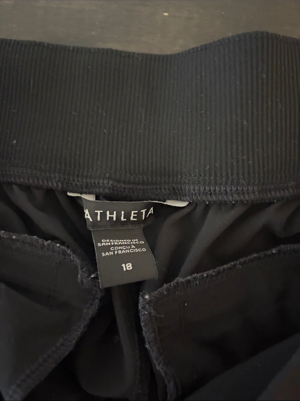 Athleta Black Ribbed Panel Activewear Pull On Pants Size 18 Travel Commuter